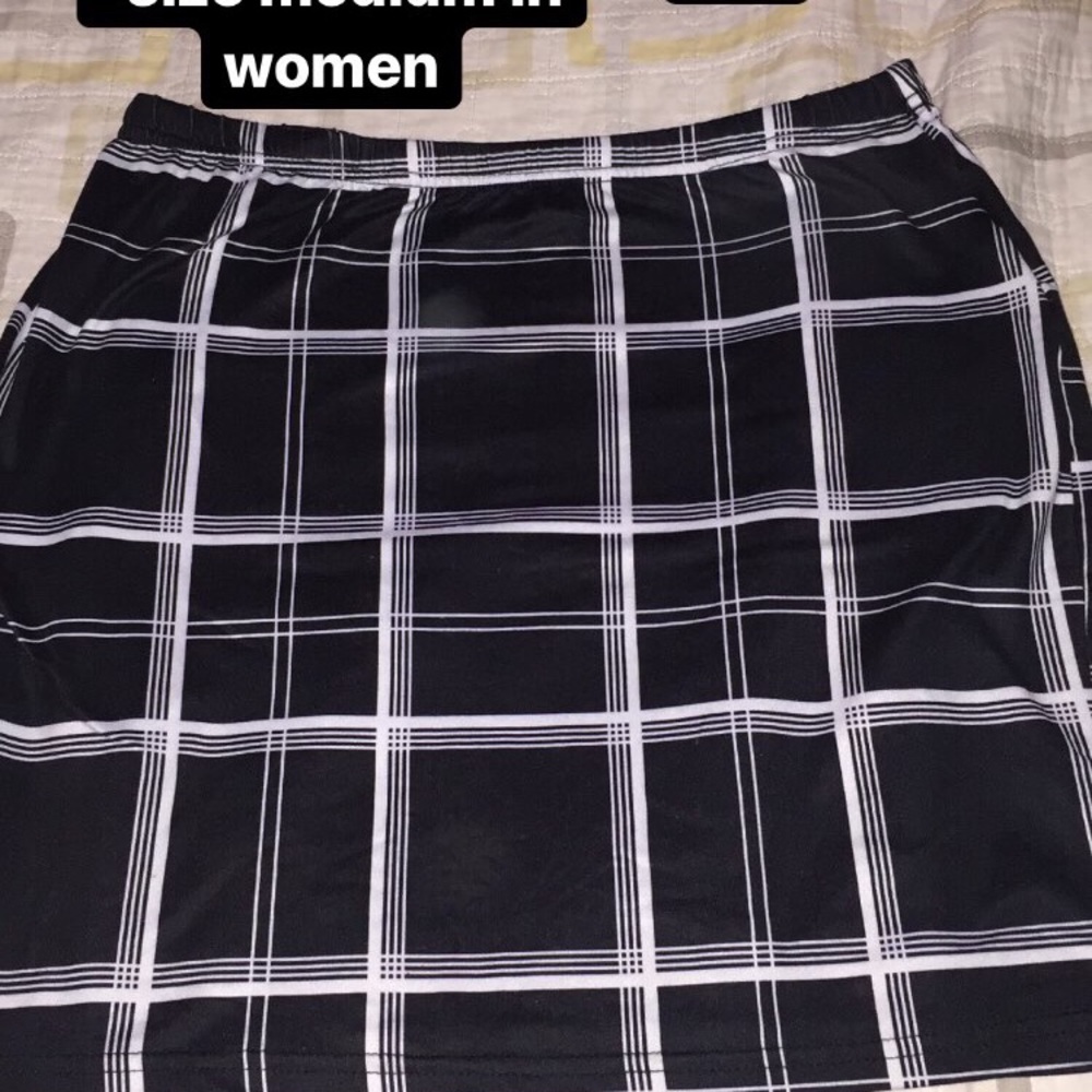 Shein skirt🖤🖤